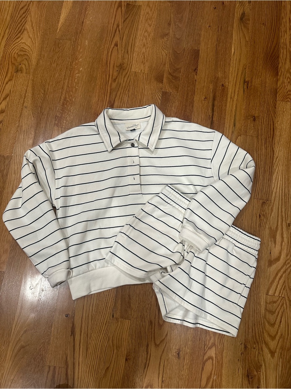 Shorts only. Universal Thread XS